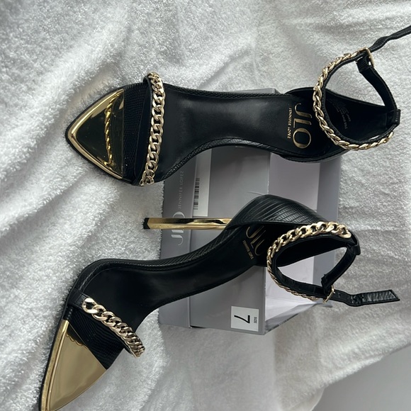 New never worn JLO brand Jennifer Lopez - Picture 1 of 4